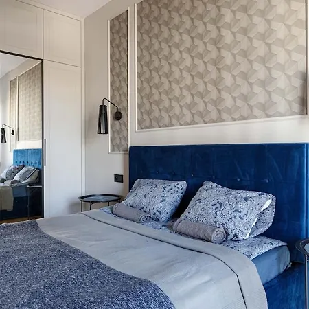 Apartment Close-urban Chic - Cozy And Modern Apartment- Jana Pawla