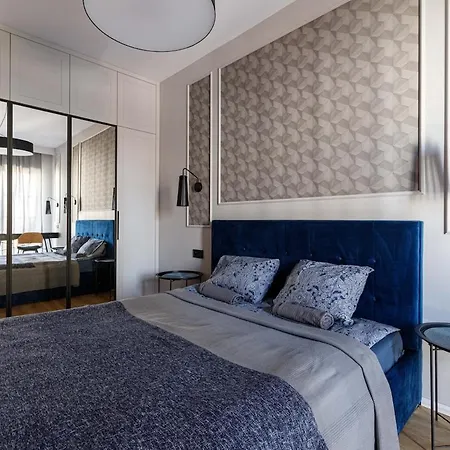 Close-urban Chic - Cozy And Modern Apartment- Jana Pawla