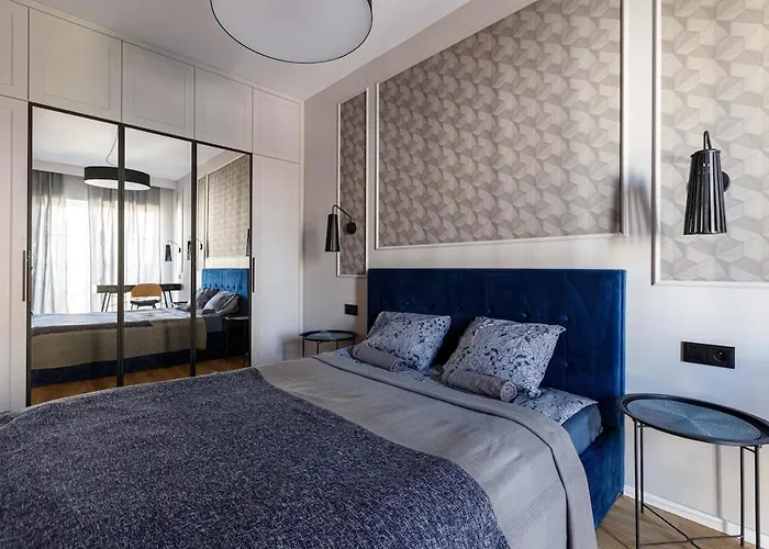 Close-urban Chic - Cozy And Modern Apartment- Jana Pawla